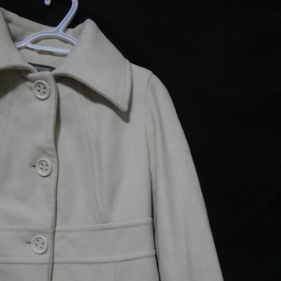KENNETH COLE REACTION | size 6 | Ivory Button-Up Coat | Slashed Front Pockets - Picture 5 of 16